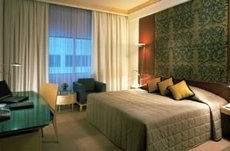 Orchard Hotel Singapore - Image 2