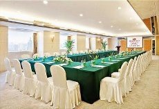 Crowne Plaza Nanjing Hotel & Suites - Image 2