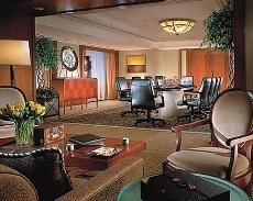 Four Seasons Hotel Shanghai - Image 2