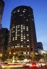 Crowne Plaza Galleria Manila - Image 1