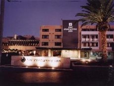 The Executive Inn - Image 2