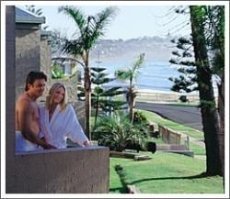 Mollymook Shores....by the sea - Image 1