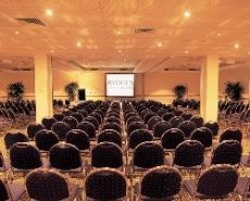 Rydges Parramatta - Image 1