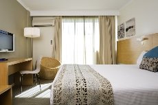 Novotel Cairns Oasis Resort - Image 2