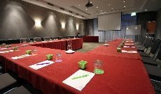 Mercure Sydney Parramatta - Image 2