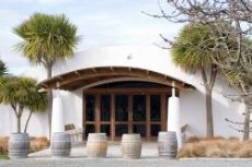 Marlborough Vintners Hotel - Image 1
