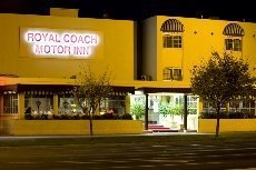 Adelaide Royal Coach - Image 1