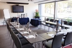 Novotel Rockford Darling Harbour - Image 2