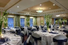 Sydney Harbour Marriott - Image 2