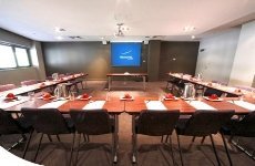 Novotel Canberra - Image 1