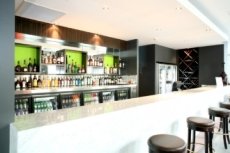 Metro Hotel Ipswich International - Image 2