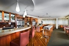 Pier 21 Apartment Hotel - Image 2