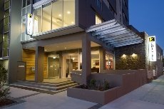 Chifley Apartments Newcastle - Image 1