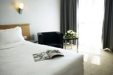 Bayview Hotel Singapore - Image 1