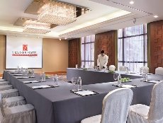 Traders Hotel Singapore - Image 2