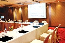 Luk Kwok Hotel - Image 2