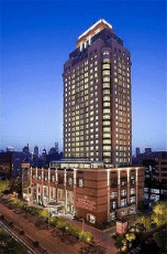 Radisson Hotel Pudong Century Park - Image 1