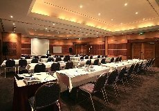 North Sydney Harbourview Hotel - Image 1