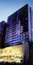 Gloria Plaza Hotel Dalian - Image 1
