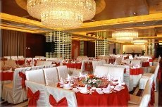 Kolam Gloria Plaza Hotel Hefei - Image 2