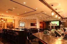 Yardhouse Bar and Brasserie - Image 1