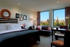 Sheraton On The Park - Image 1