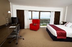 Holiday Inn Townsville - Image 2