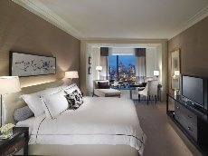 Crown Towers - Image 2