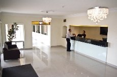 Country Comfort Wagga - Image 2