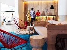 Gold Coast International Hotel - Image 2