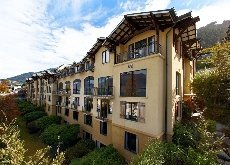 Hotel St Moritz, Queenstown - Image 1