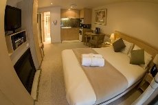 Breathtaker All Suite Hotel & Alpine Spa Retreat - Image 2