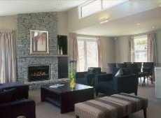The Villas in Queenstown - Image 1