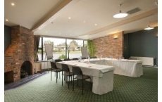 Heartland Hotel Croydon - Image 1