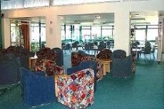 Bureta Park Motor Inn - Image 2