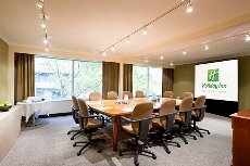 Holiday Inn Potts Point - Image 1