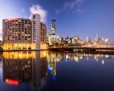 Crowne Plaza Melbourne - Image 1