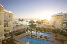 Peppers Pier Resort Hervey Bay - Image 1