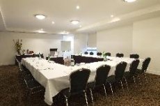 Rendezvous Hotel Adelaide - Image 2