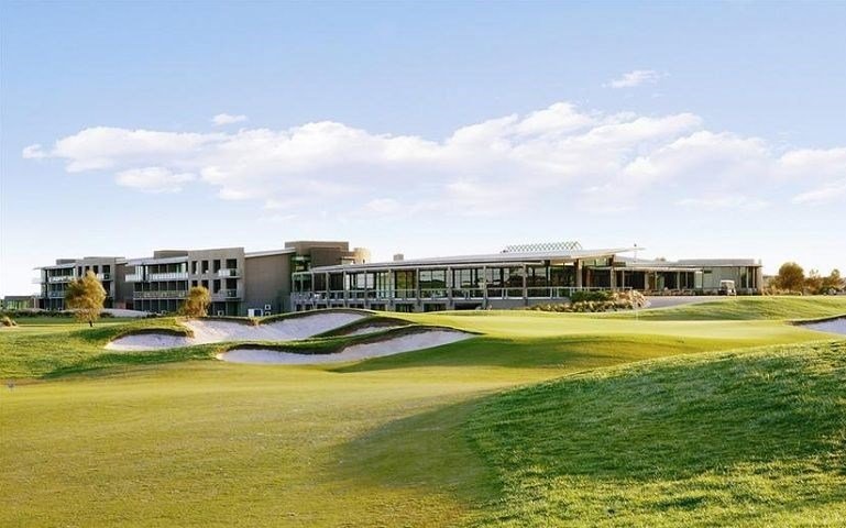 Stunning low rise resort with sweeping views of our 18 hole championship golf course from our main conference room space