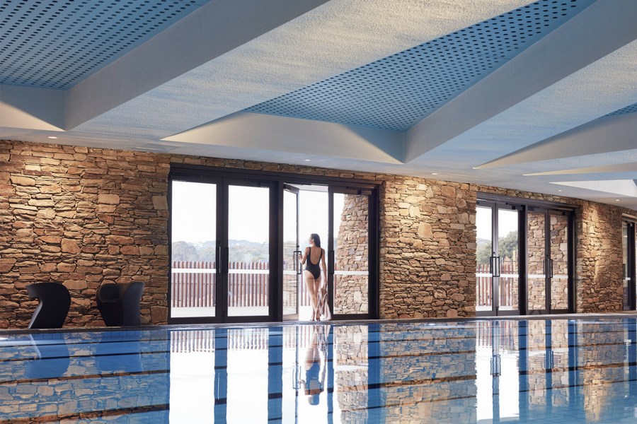 25m indoor lap pool, spa and sauna.