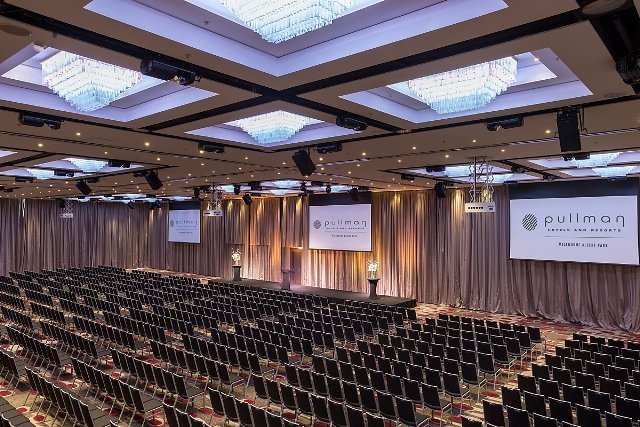 The Grand Ballroom can seat up to 1400 theatre style.