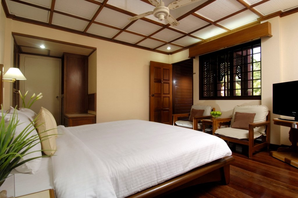 Each chalet is air-conditioned and fully equipped with modern amenities for a stay of comfort in tropical paradise.