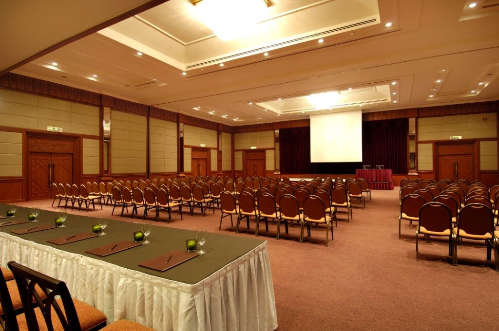 The Shahzan Ballroom sits a maximum of 400. Supported by resourceful assistance of its service personnel, there are another six well-appointed halls and meeting rooms, each equipped with modern audio-visual facilities.