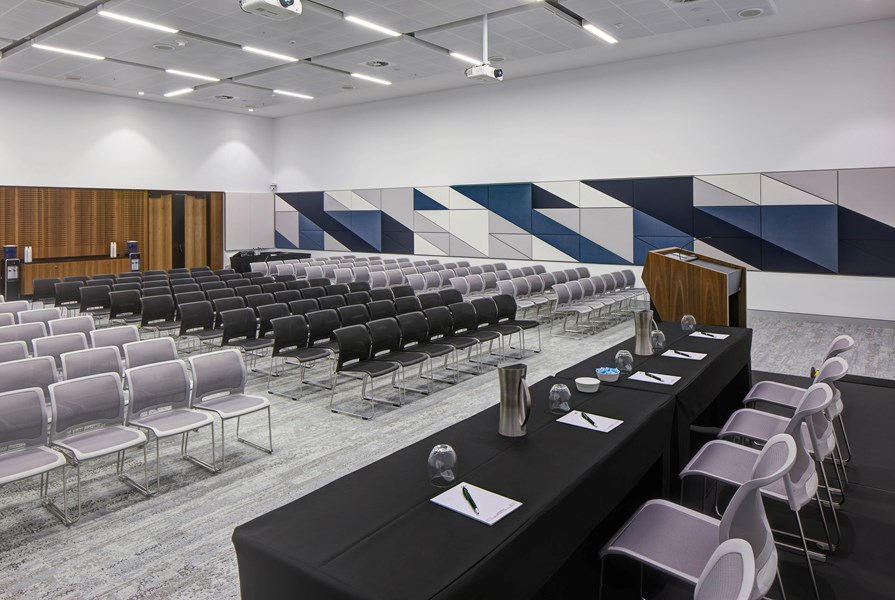 Designed with flexibility, capability and connectivity in mind, ICC Sydney’s meeting and seminar rooms provide the ultimate solution for collaborating and innovating. 