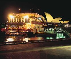 Sydney Showboat